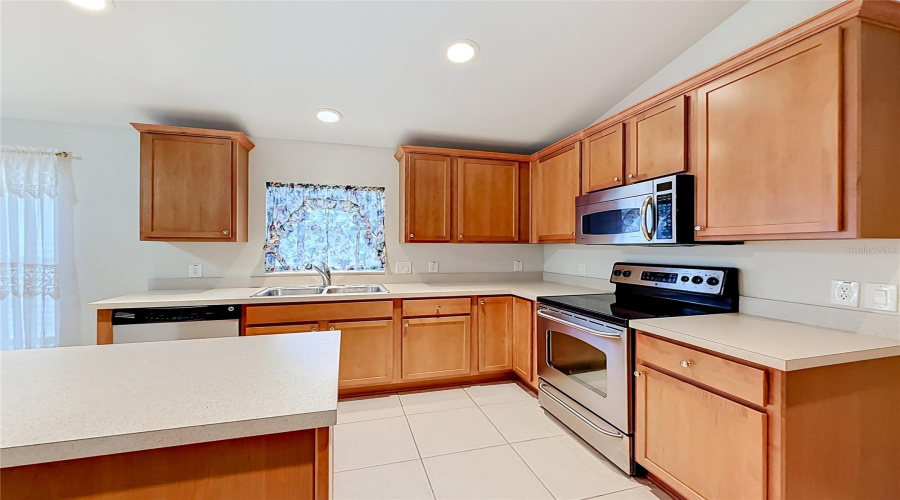 Ocala, Florida 34474, 4 Bedroom Bedrooms, ,2 Bathroombathrooms,Residential,For Sale,40Th,0,Mfro6428077