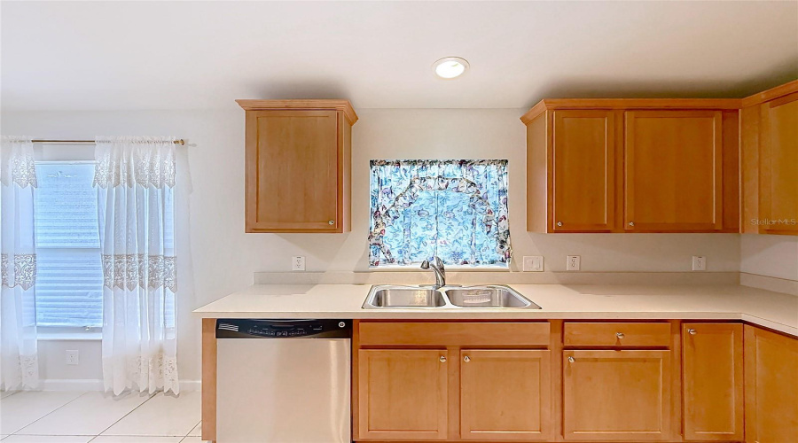Ocala, Florida 34474, 4 Bedroom Bedrooms, ,2 Bathroombathrooms,Residential,For Sale,40Th,0,Mfro6428077