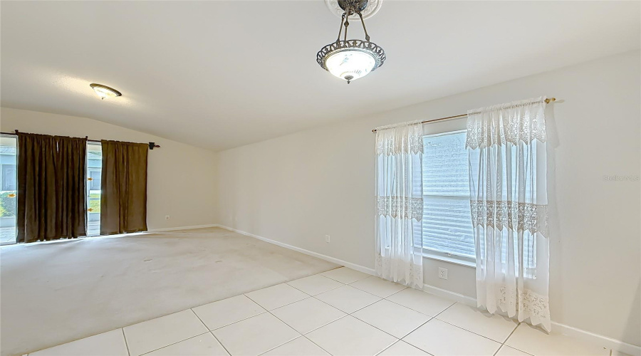 Ocala, Florida 34474, 4 Bedroom Bedrooms, ,2 Bathroombathrooms,Residential,For Sale,40Th,0,Mfro6428077