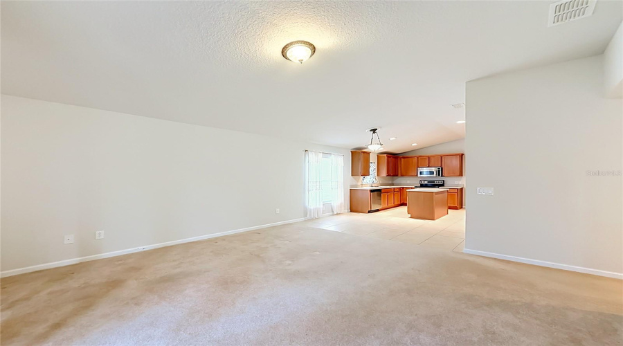 Ocala, Florida 34474, 4 Bedroom Bedrooms, ,2 Bathroombathrooms,Residential,For Sale,40Th,0,Mfro6428077