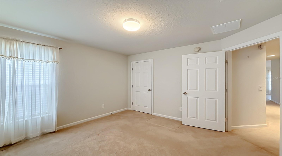 Ocala, Florida 34474, 4 Bedroom Bedrooms, ,2 Bathroombathrooms,Residential,For Sale,40Th,0,Mfro6428077