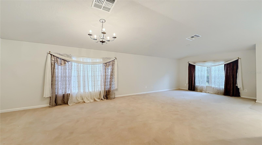 Ocala, Florida 34474, 4 Bedroom Bedrooms, ,2 Bathroombathrooms,Residential,For Sale,40Th,0,Mfro6428077