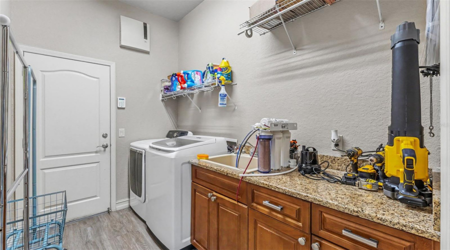 Lakeland, Florida 33812, 4 Bedroom Bedrooms, ,3 Bathroombathrooms,Residential,For Sale,Verandah Vue,0,Mfrl4964509