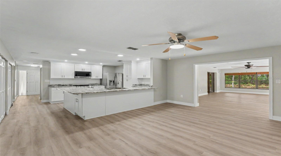 Hernando, Florida 34442, 3 Bedroom Bedrooms, ,2 Bathroombathrooms,Residential,For Sale,Massachusetts,0,Mfrw7886501