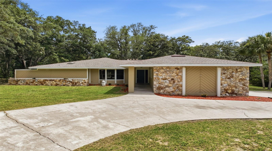 Hernando, Florida 34442, 3 Bedroom Bedrooms, ,2 Bathroombathrooms,Residential,For Sale,Massachusetts,0,Mfrw7886501