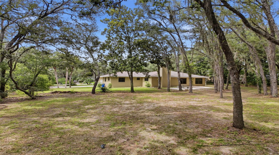 Hernando, Florida 34442, 3 Bedroom Bedrooms, ,2 Bathroombathrooms,Residential,For Sale,Massachusetts,0,Mfrw7886501