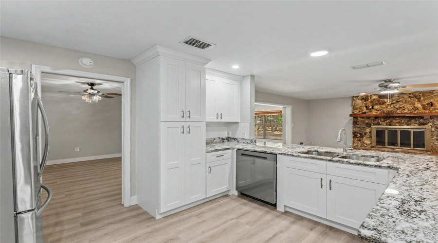 Hernando, Florida 34442, 3 Bedroom Bedrooms, ,2 Bathroombathrooms,Residential,For Sale,Massachusetts,0,Mfrw7886501