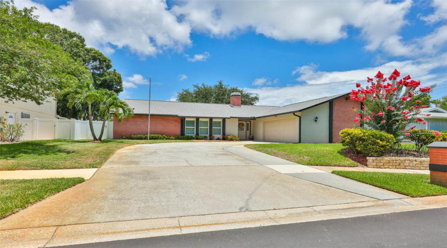Seminole, Florida 33776, 3 Bedroom Bedrooms, ,2 Bathroombathrooms,Residential,For Sale,133Rd,0,Mfrtb8477708