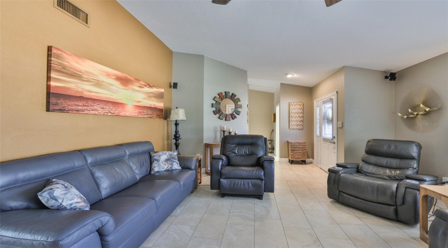 Seminole, Florida 33776, 3 Bedroom Bedrooms, ,2 Bathroombathrooms,Residential,For Sale,133Rd,0,Mfrtb8477708
