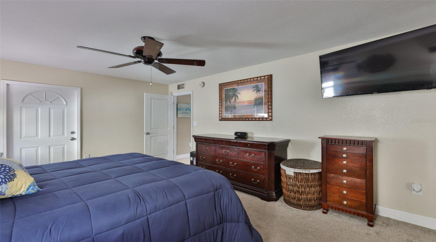 Seminole, Florida 33776, 3 Bedroom Bedrooms, ,2 Bathroombathrooms,Residential,For Sale,133Rd,0,Mfrtb8477708