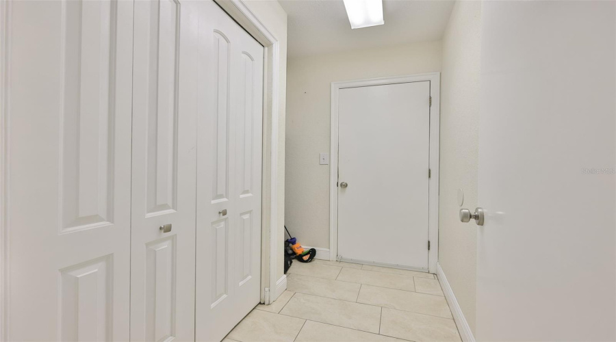 Seminole, Florida 33776, 3 Bedroom Bedrooms, ,2 Bathroombathrooms,Residential,For Sale,133Rd,0,Mfrtb8477708