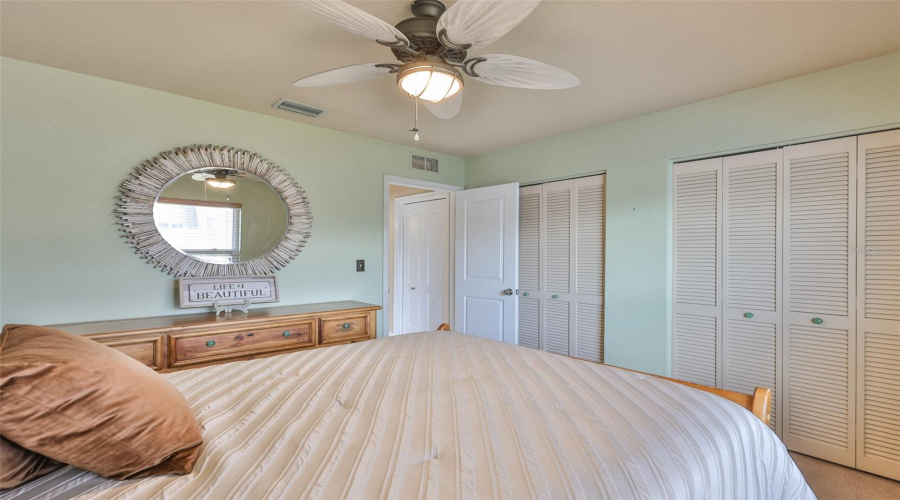 Seminole, Florida 33776, 3 Bedroom Bedrooms, ,2 Bathroombathrooms,Residential,For Sale,133Rd,0,Mfrtb8477708