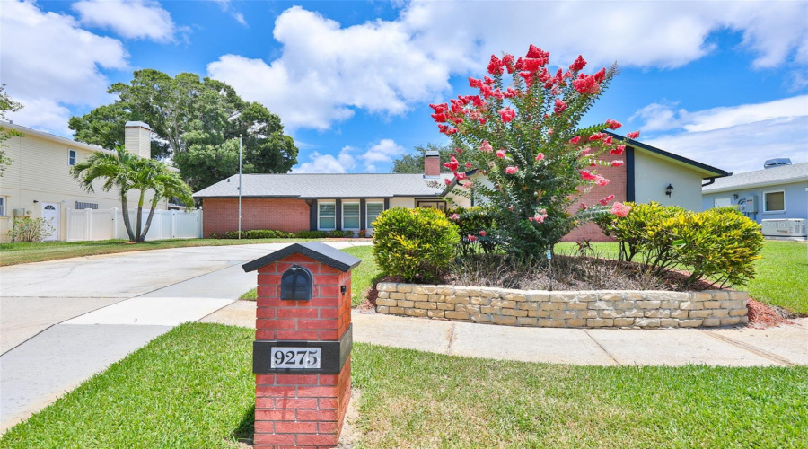 Seminole, Florida 33776, 3 Bedroom Bedrooms, ,2 Bathroombathrooms,Residential,For Sale,133Rd,0,Mfrtb8477708