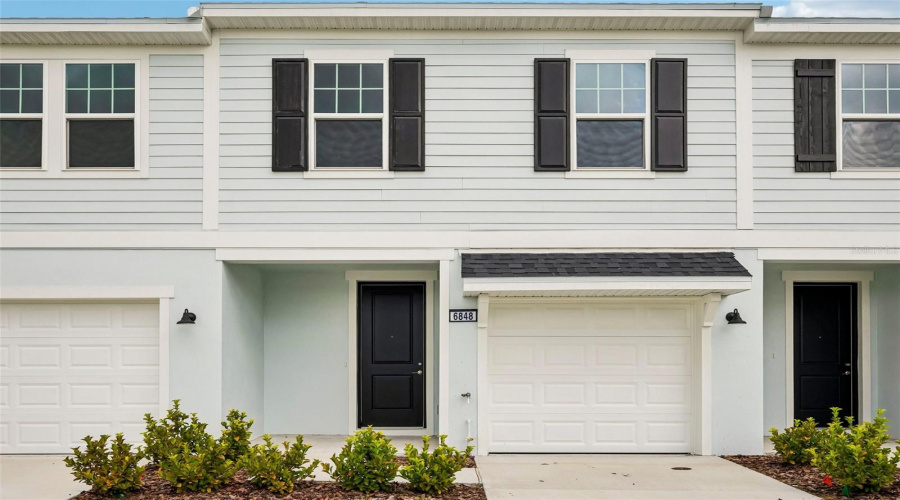 Zephyrhills, Florida 33541, 3 Bedroom Bedrooms, ,2 Bathroombathrooms,Residential,For Sale,Holcombe Down,0,Mfrtb8530219