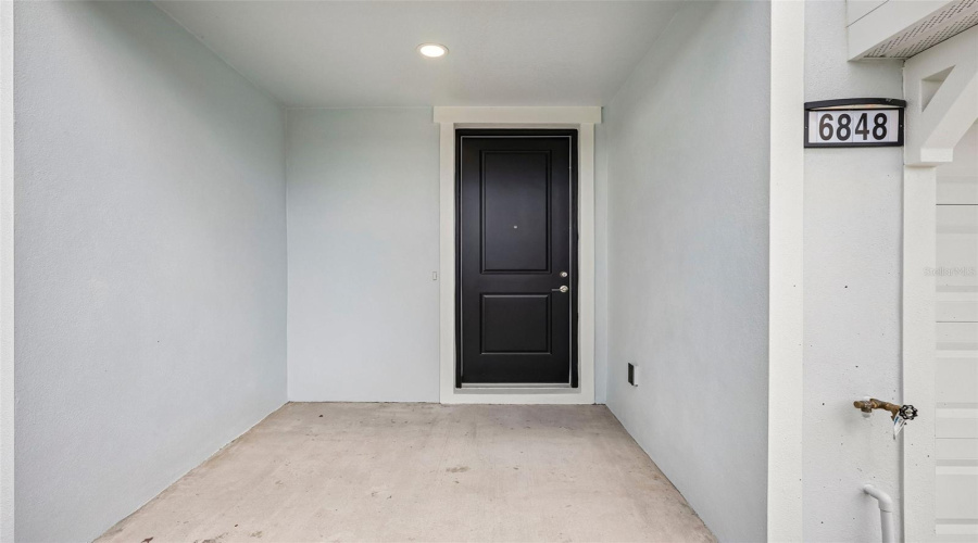 Zephyrhills, Florida 33541, 3 Bedroom Bedrooms, ,2 Bathroombathrooms,Residential,For Sale,Holcombe Down,0,Mfrtb8530219