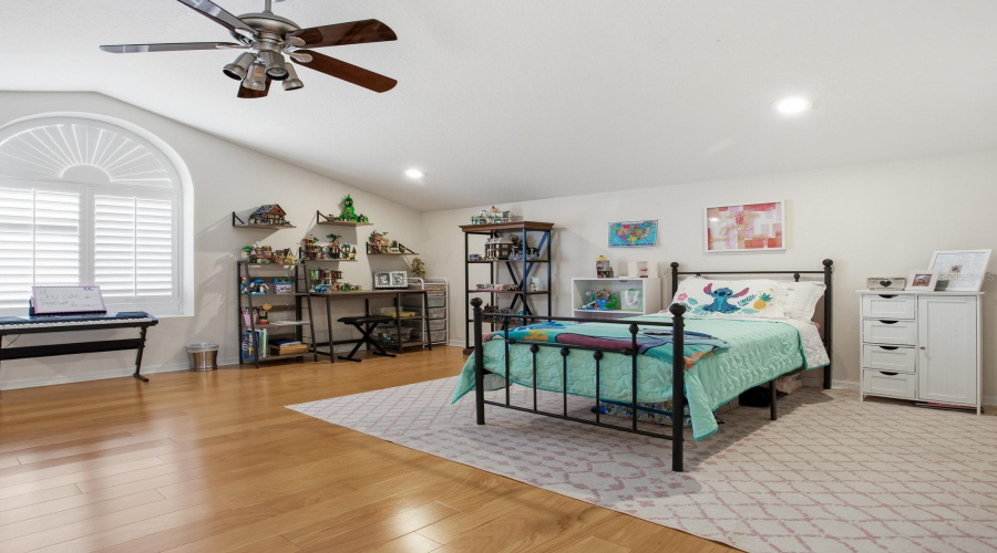 Tampa, Florida 33625, 4 Bedroom Bedrooms, ,3 Bathroombathrooms,Residential,For Sale,Nikki,0,Mfrtb8532240