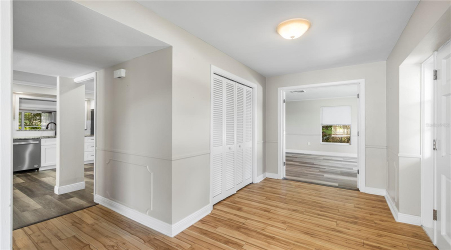 Seminole, Florida 33776, 4 Bedroom Bedrooms, ,2 Bathroombathrooms,Residential,For Sale,101St,0,Mfrtb8536097