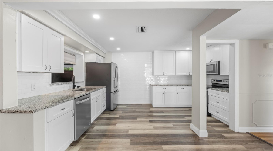 Seminole, Florida 33776, 4 Bedroom Bedrooms, ,2 Bathroombathrooms,Residential,For Sale,101St,0,Mfrtb8536097