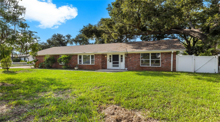 Seminole, Florida 33776, 4 Bedroom Bedrooms, ,2 Bathroombathrooms,Residential,For Sale,101St,0,Mfrtb8536097