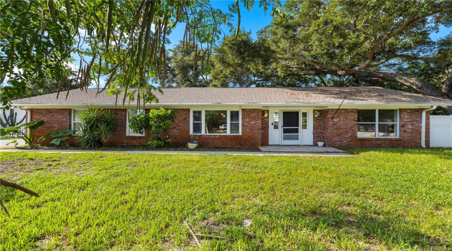 Seminole, Florida 33776, 4 Bedroom Bedrooms, ,2 Bathroombathrooms,Residential,For Sale,101St,0,Mfrtb8536097