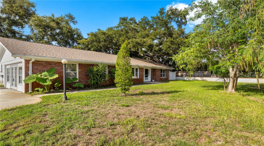 Seminole, Florida 33776, 4 Bedroom Bedrooms, ,2 Bathroombathrooms,Residential,For Sale,101St,0,Mfrtb8536097