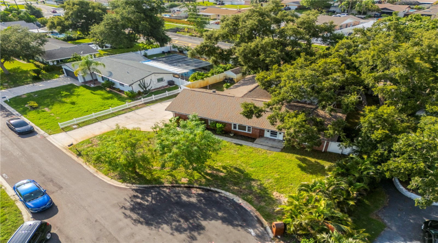 Seminole, Florida 33776, 4 Bedroom Bedrooms, ,2 Bathroombathrooms,Residential,For Sale,101St,0,Mfrtb8536097
