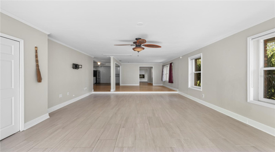 Seminole, Florida 33776, 4 Bedroom Bedrooms, ,2 Bathroombathrooms,Residential,For Sale,101St,0,Mfrtb8536097