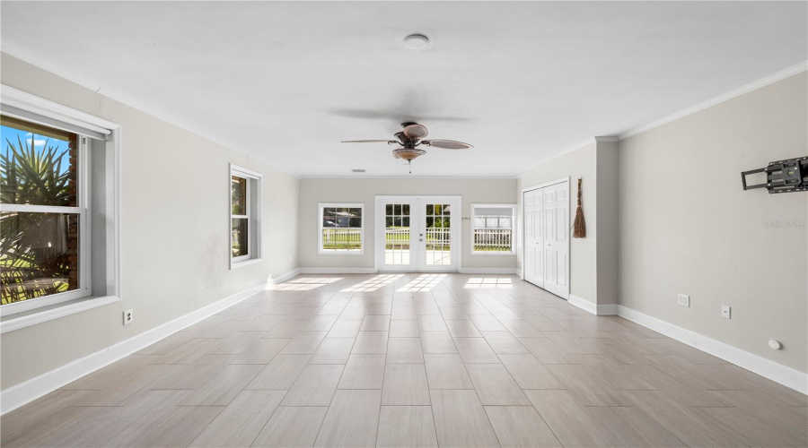 Seminole, Florida 33776, 4 Bedroom Bedrooms, ,2 Bathroombathrooms,Residential,For Sale,101St,0,Mfrtb8536097