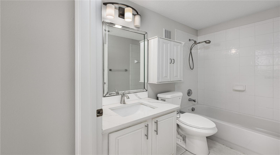 Altamonte Springs, Florida 32714, 2 Bedroom Bedrooms, ,2 Bathroombathrooms,Residential,For Sale,Sandy Neck,0,Mfro6434140