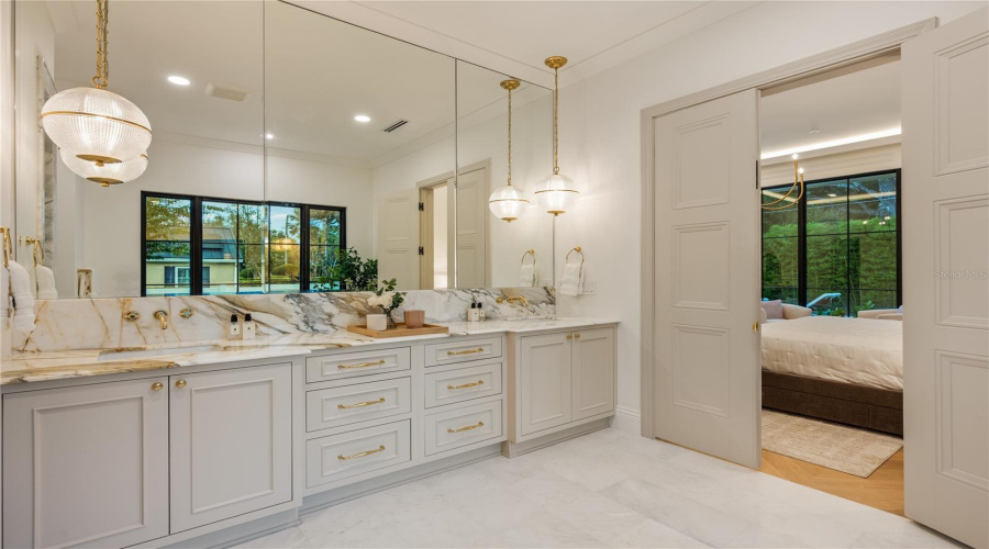 Winter Park, Florida 32789, 5 Bedroom Bedrooms, ,5 Bathroombathrooms,Residential,For Sale,Granville,0,Mfro6422951