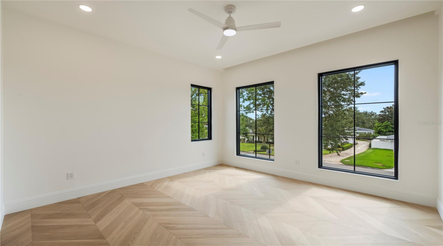 Winter Park, Florida 32789, 5 Bedroom Bedrooms, ,5 Bathroombathrooms,Residential,For Sale,Granville,0,Mfro6422951