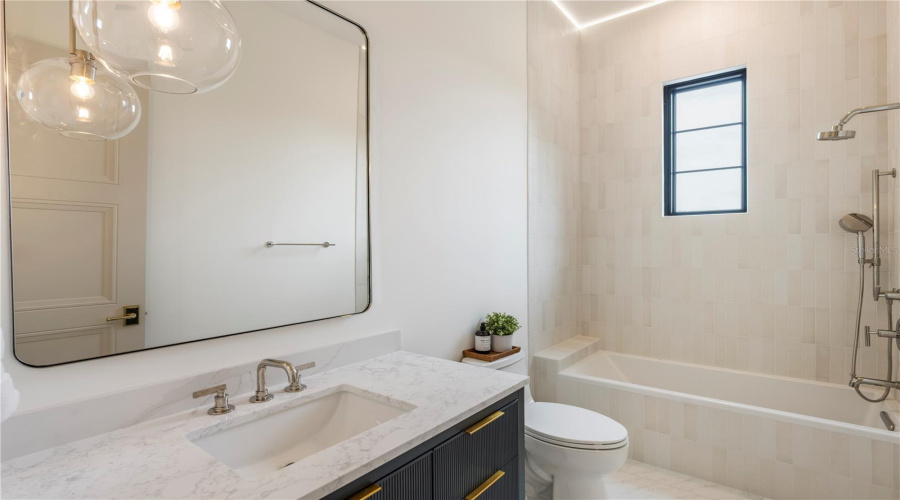 Winter Park, Florida 32789, 5 Bedroom Bedrooms, ,5 Bathroombathrooms,Residential,For Sale,Granville,0,Mfro6422951
