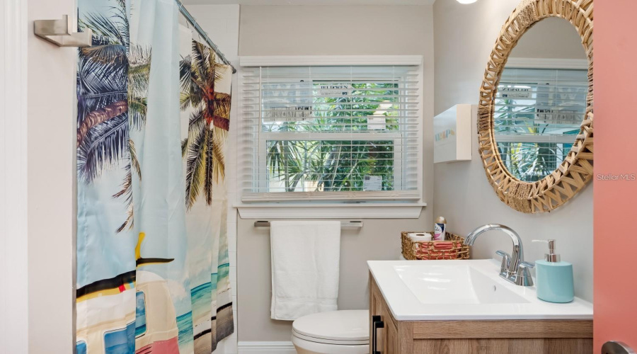 Bradenton, Florida 34205, 2 Bedroom Bedrooms, ,2 Bathroombathrooms,Residential,For Sale,26Th,0,Mfra4703957