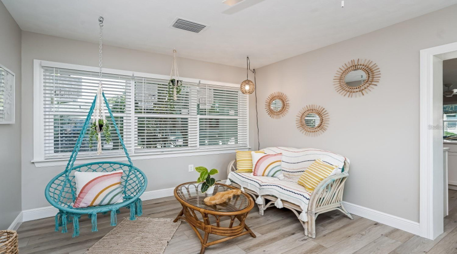 Bradenton, Florida 34205, 2 Bedroom Bedrooms, ,2 Bathroombathrooms,Residential,For Sale,26Th,0,Mfra4703957