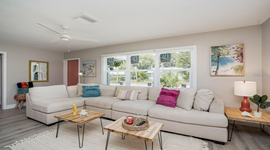 Bradenton, Florida 34205, 2 Bedroom Bedrooms, ,2 Bathroombathrooms,Residential,For Sale,26Th,0,Mfra4703957