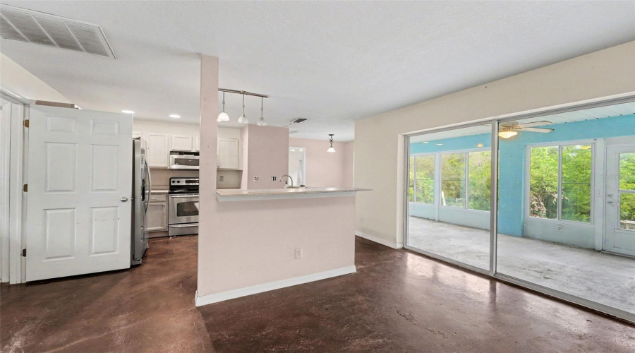 Spring Hill, Florida 34606, 2 Bedroom Bedrooms, ,2 Bathroombathrooms,Residential,For Sale,Centerwood,0,Mfrtb8541755