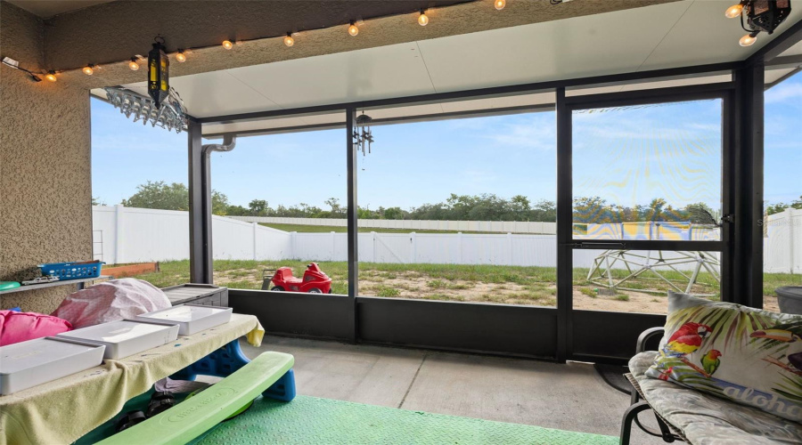 Haines City, Florida 33844, 3 Bedroom Bedrooms, ,2 Bathroombathrooms,Residential,For Sale,Woodlark,0,Mfrs5154284