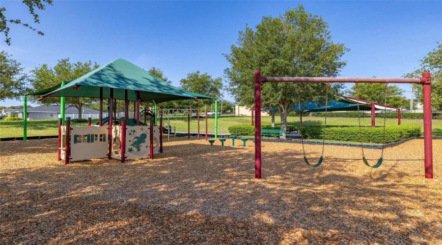 Haines City, Florida 33844, 3 Bedroom Bedrooms, ,2 Bathroombathrooms,Residential,For Sale,Woodlark,0,Mfrs5154284