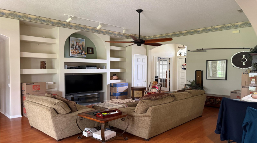 Orlando, Florida 32828, 3 Bedroom Bedrooms, ,2 Bathroombathrooms,Residential,For Sale,Dover Forest,0,Mfro6436780