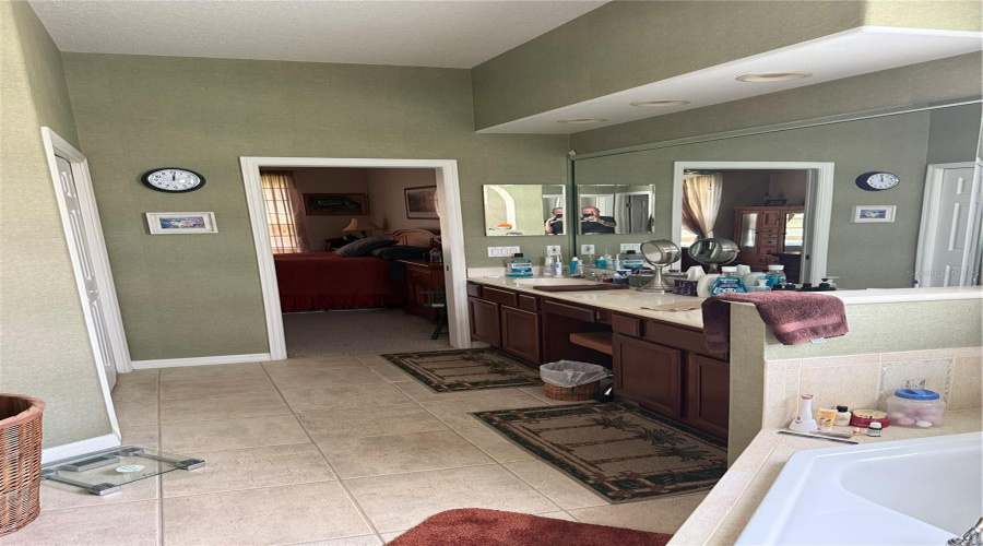 Orlando, Florida 32828, 3 Bedroom Bedrooms, ,2 Bathroombathrooms,Residential,For Sale,Dover Forest,0,Mfro6436780