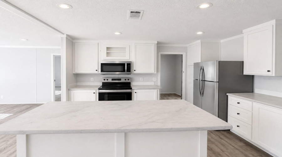 Lakeland, Florida 33801, 4 Bedroom Bedrooms, ,2 Bathroombathrooms,Residential,For Sale,Oakland,0,Mfrp4939374