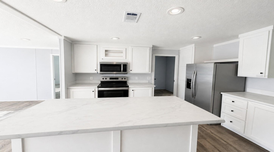 Lakeland, Florida 33801, 4 Bedroom Bedrooms, ,2 Bathroombathrooms,Residential,For Sale,Oakland,0,Mfrp4939374