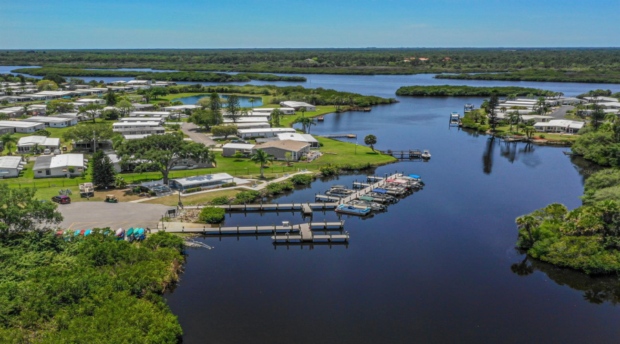 North Port, Florida 34287, 2 Bedroom Bedrooms, ,2 Bathroombathrooms,Residential,For Sale,Lakeview,0,Mfrn6144056
