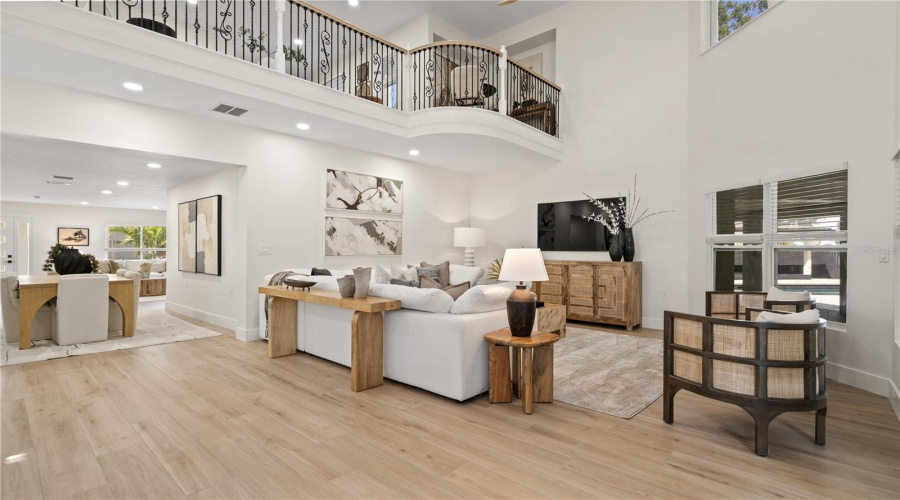 Tampa, Florida 33629, 5 Bedroom Bedrooms, ,5 Bathroombathrooms,Residential,For Sale,Browning,0,Mfrtb8525250