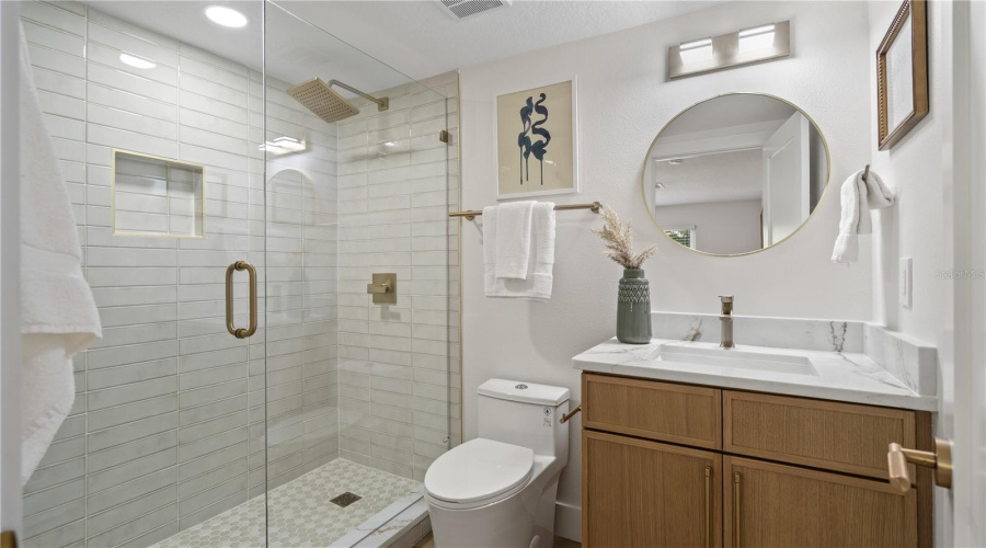 Guest/Office En Suite
