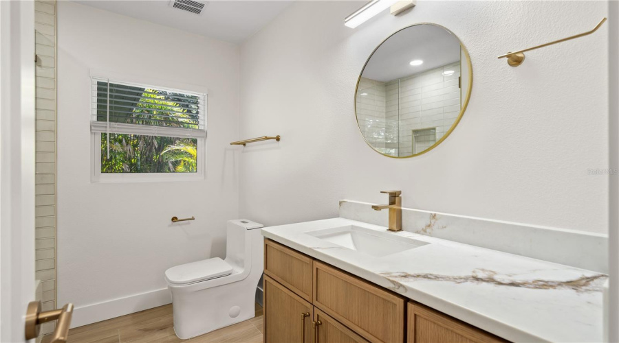 1St Guest Bathroom