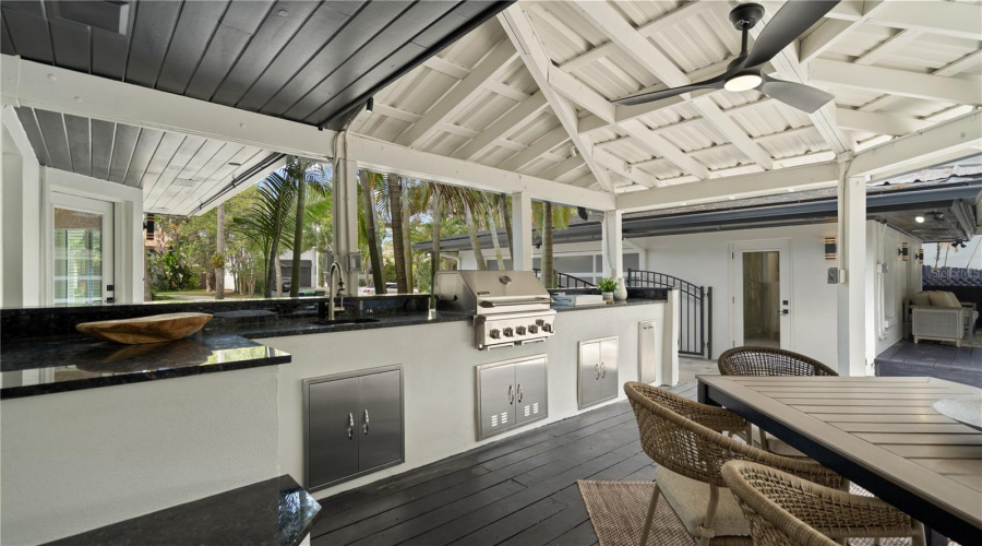 Tampa, Florida 33629, 5 Bedroom Bedrooms, ,5 Bathroombathrooms,Residential,For Sale,Browning,0,Mfrtb8525250
