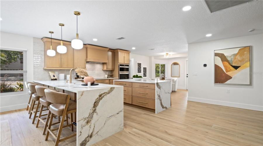 Tampa, Florida 33629, 5 Bedroom Bedrooms, ,5 Bathroombathrooms,Residential,For Sale,Browning,0,Mfrtb8525250