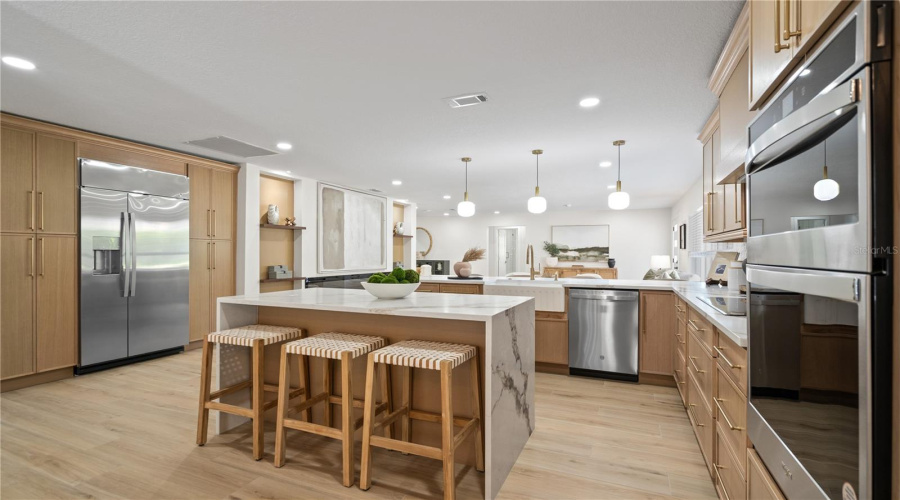 Tampa, Florida 33629, 5 Bedroom Bedrooms, ,5 Bathroombathrooms,Residential,For Sale,Browning,0,Mfrtb8525250