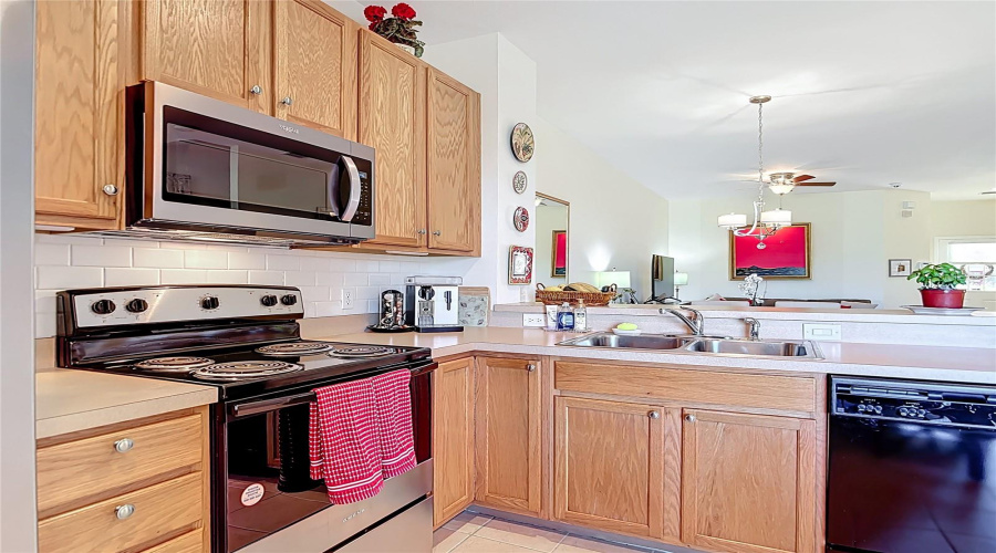 North Port, Florida 34289, 2 Bedroom Bedrooms, ,2 Bathroombathrooms,Residential,For Sale,Jonah,0,Mfra4702987